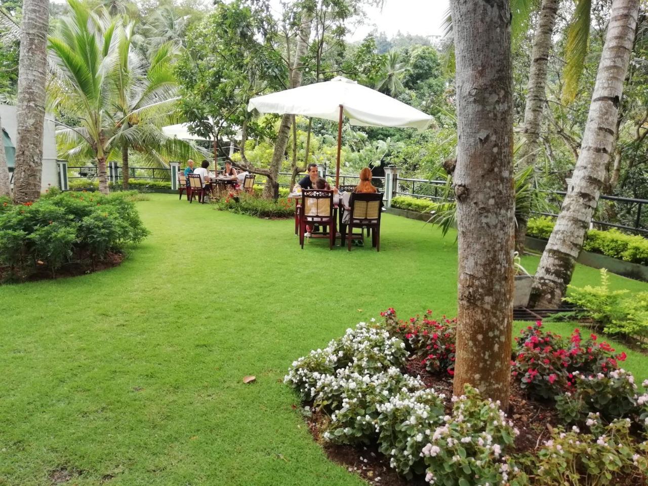 Villa Nuova Kandy Exterior photo