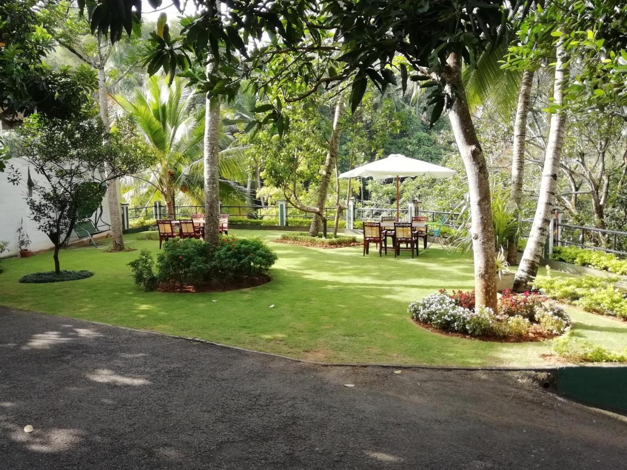 Villa Nuova Kandy Exterior photo